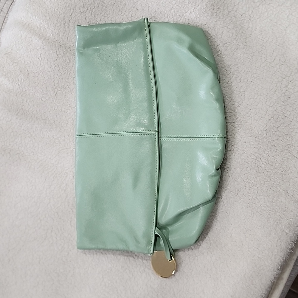 Vinetage Handbag 15 inches w  13.5 L